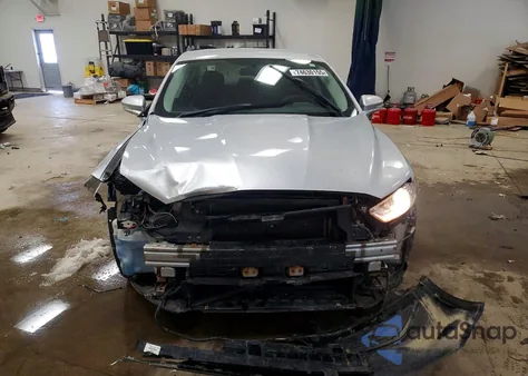 2014 Ford Fusion Se z USA, uszkodzony, nr VIN 3FA6P0H74ER137091